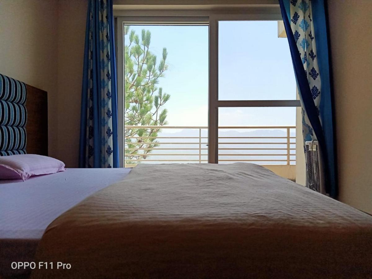 Pine Peak Villa Kasauli Exterior photo